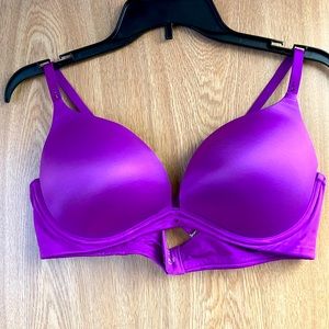VICTORIAS SECRET BIO FIT BRA SZ 38C